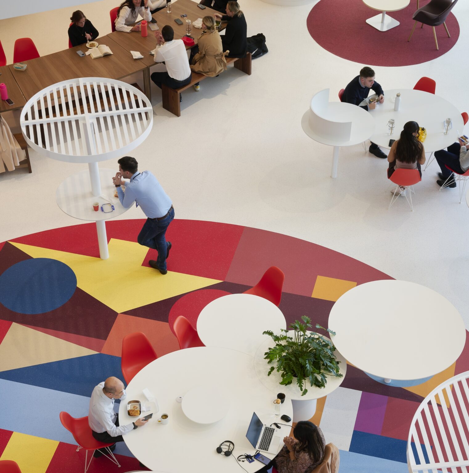 Deloitte QQT HQ Workplace Wayfinding Design